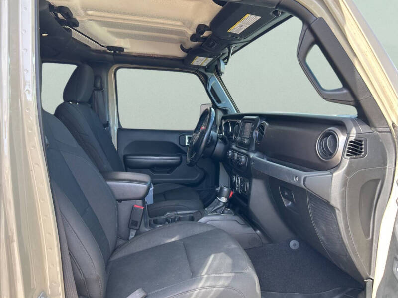 2020 Jeep Gladiator Sport