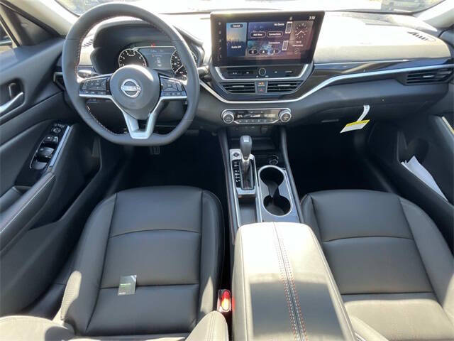 2025 Nissan Altima 2.5 SR