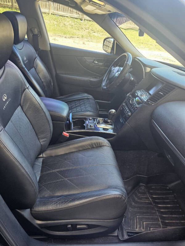 2011 Infiniti FX35