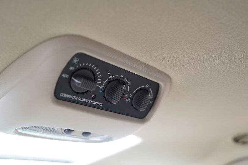 2002 Cadillac Escalade
