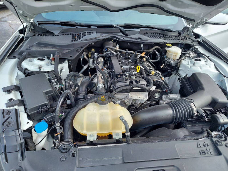 2022 Ford Mustang EcoBoost