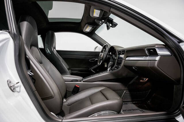 2019 Porsche 911 Carrera S