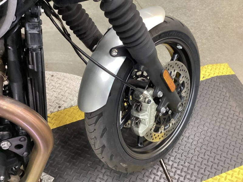 2020 Triumph Speed Twin 1200 Silver Ice/Sto