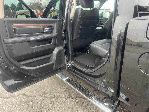 2017 RAM 1500 Laramie