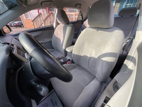 2013 Toyota Corolla LE