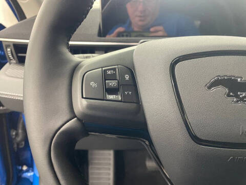 2025 Ford Mustang Mach-E Select