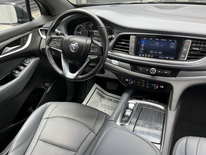 2024 Buick Enclave Essence