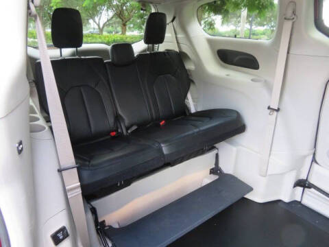 2020 Chrysler Pacifica Touring L Plus