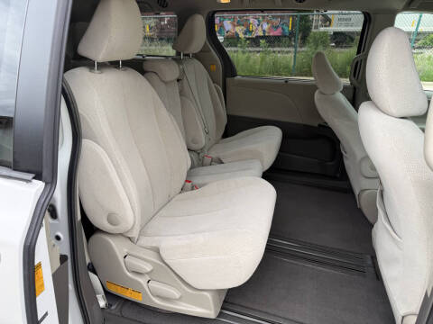 2013 Toyota Sienna