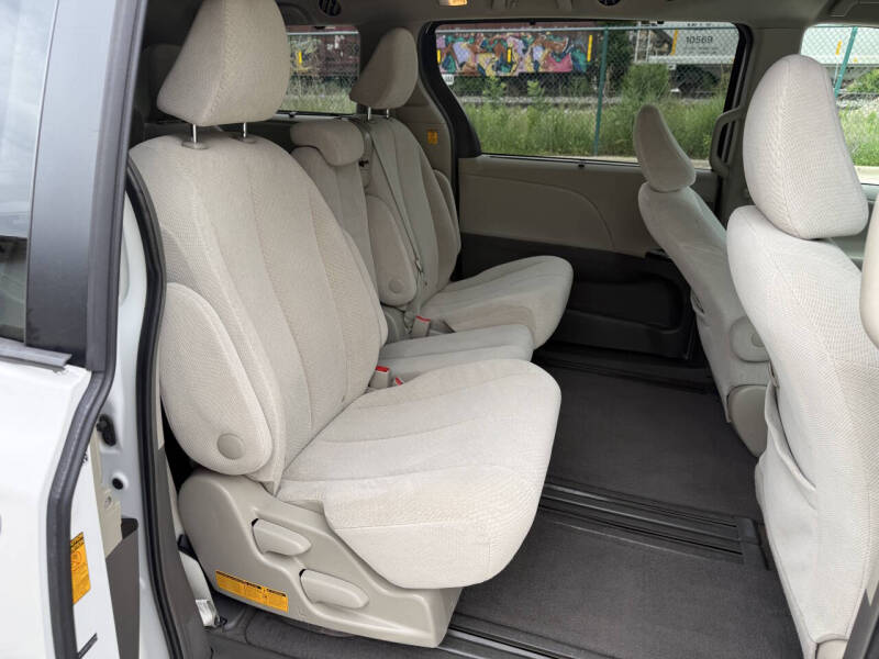 2013 Toyota Sienna