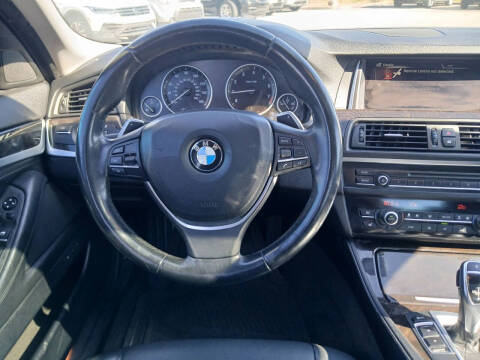 2016 BMW 5 Series 528i