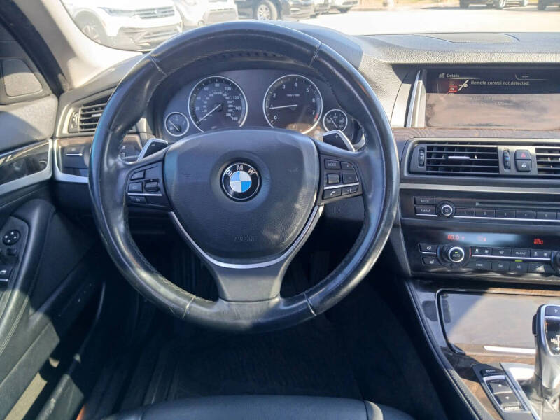 2016 BMW 5 Series 528i