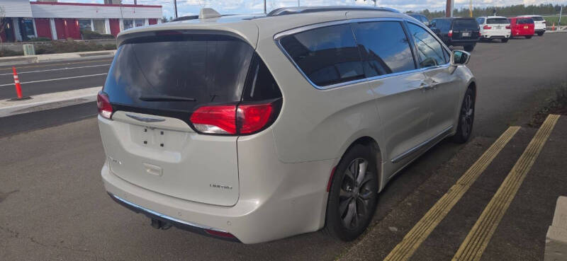 2017 Chrysler Pacifica Limited