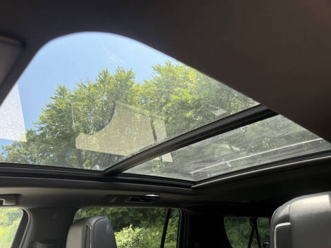 2022 Cadillac Escalade ESV Premium Luxury