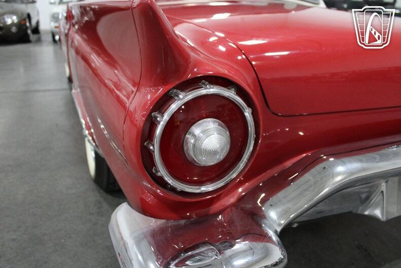 1957 Ford Thunderbird