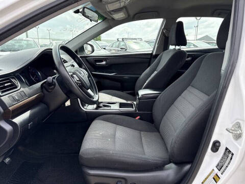 2017 Toyota Camry LE