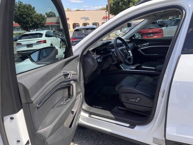 2024 Audi Q8 e-tron quattro Prestige