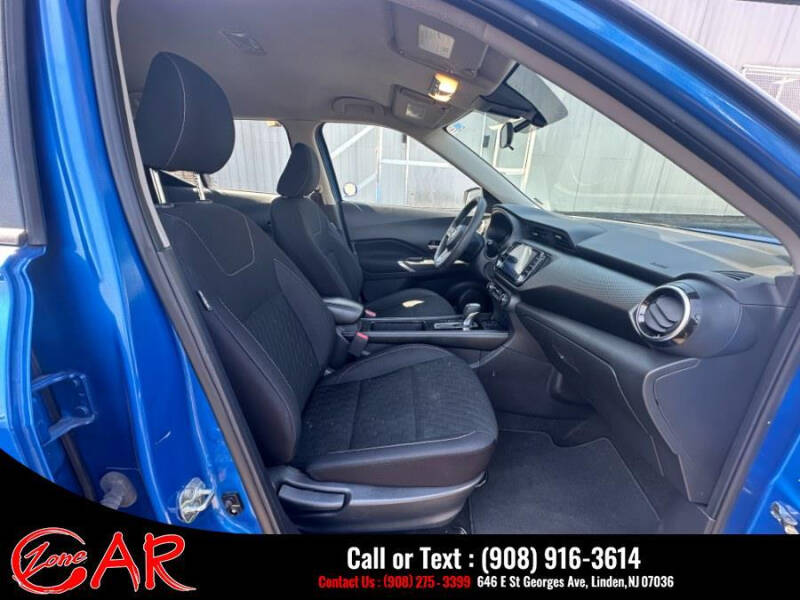 2021 Nissan Kicks SV