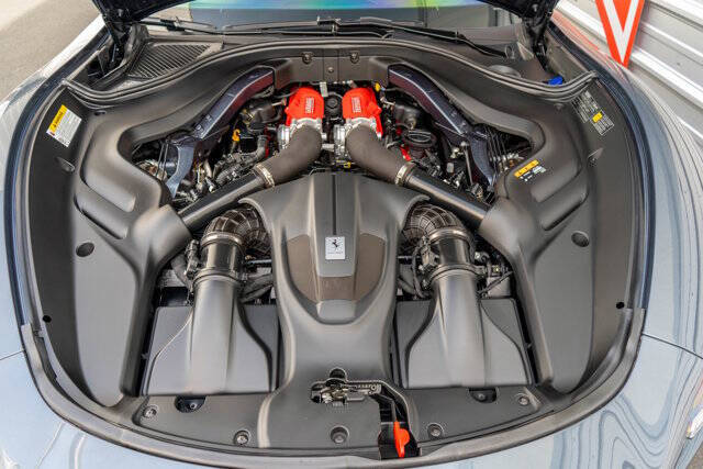 2021 Ferrari Roma 32