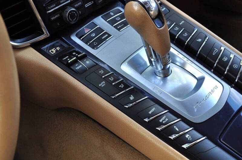 2012 Porsche Panamera