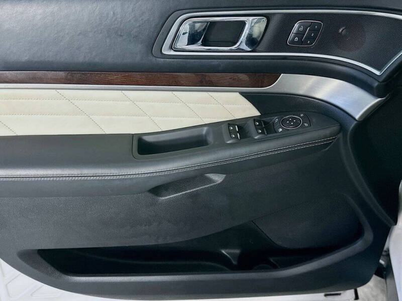 2016 Ford Explorer Platinum