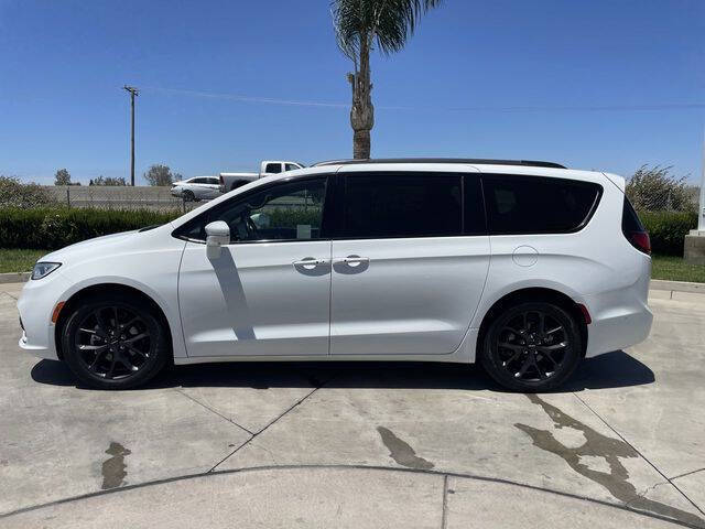 2021 Chrysler Pacifica Touring L