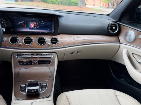 2018 Mercedes-Benz E-Class E 300