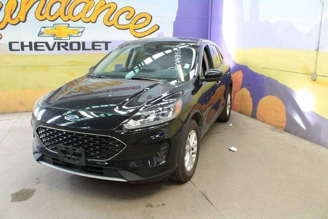 Used 2020 Ford Escape SE with VIN 1FMCU9G64LUC44355 for sale in Grand Ledge, MI