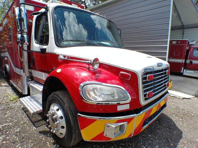 2015 Freightliner M2 106