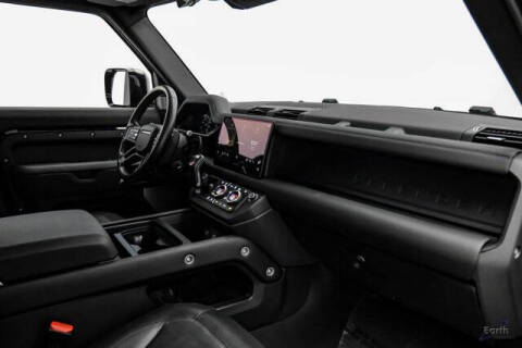 2024 Land Rover Defender 130 P400 X-Dynamic SE