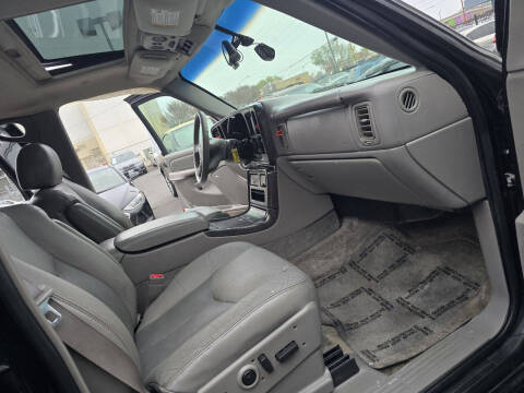 2003 GMC Yukon XL Denali