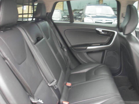 2018 Volvo V60 Cross Country T5 Premier