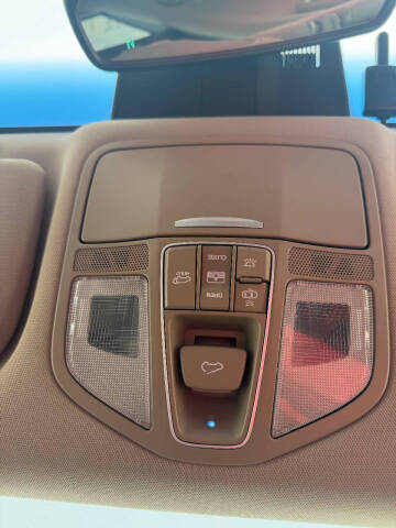 2017 Hyundai Santa Fe Limited Ultimate