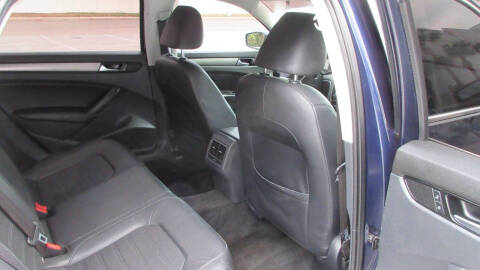 2015 Volkswagen Passat 1.8T SE