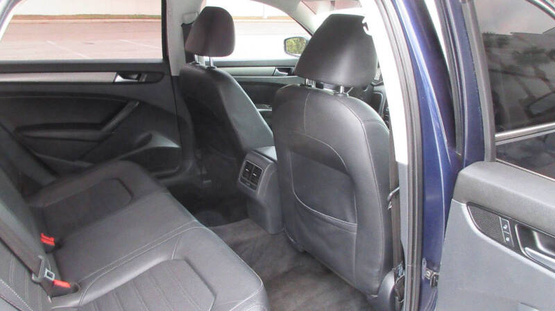 2015 Volkswagen Passat 1.8T SE