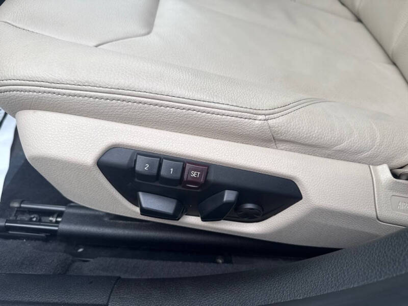 2015 BMW 3 Series 328i xDrive