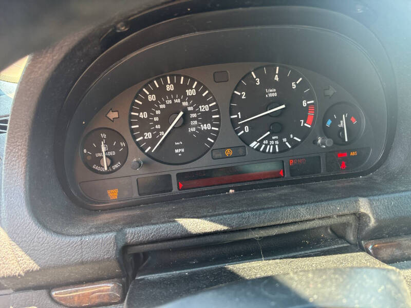 2002 BMW X5 3.0i