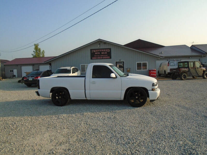 2000 Chevrolet Silverado 1500 for sale at PREFERRED AUTO SALES in Lockridge IA