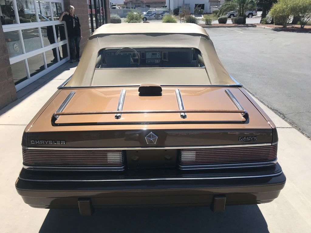 1986 Chrysler Le Baron 14