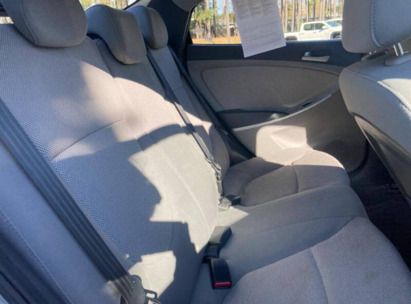 2012 Hyundai Accent GLS