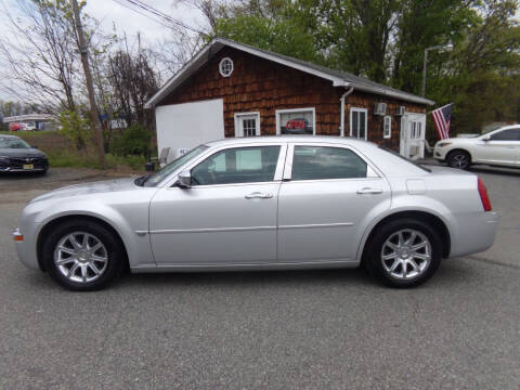 2005 Chrysler 300 for sale at Trade Zone Auto Sales in Hampton NJ