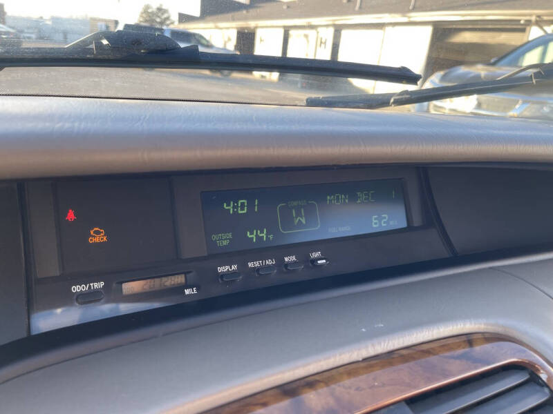 2003 Toyota Avalon XL