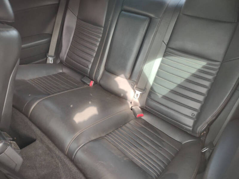 2014 Dodge Challenger R/T Shaker Package