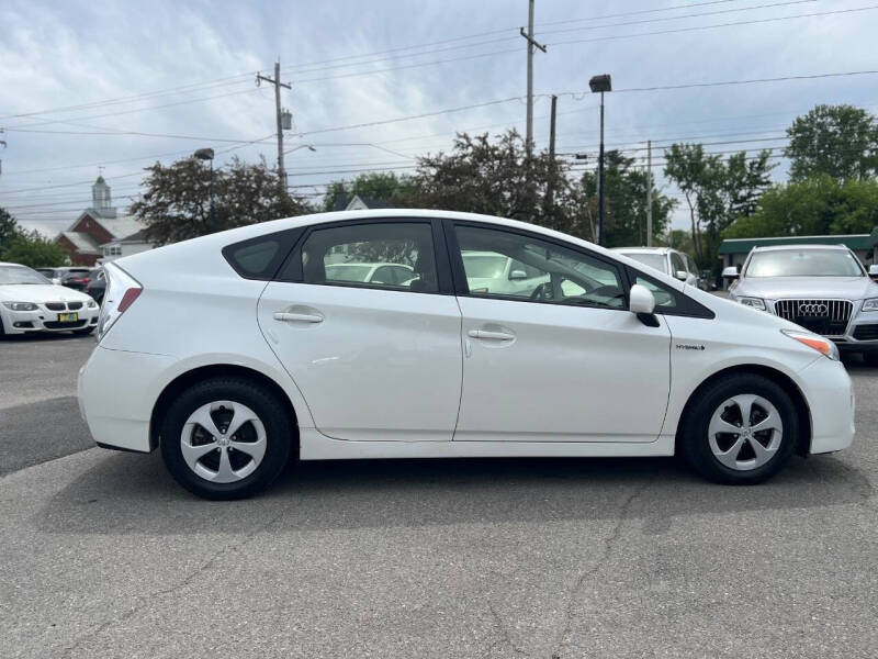 2015 Toyota Prius Three