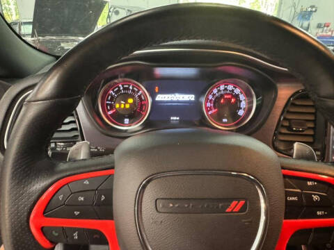 2018 Dodge Challenger 392 HEMI Scat Pack Shaker