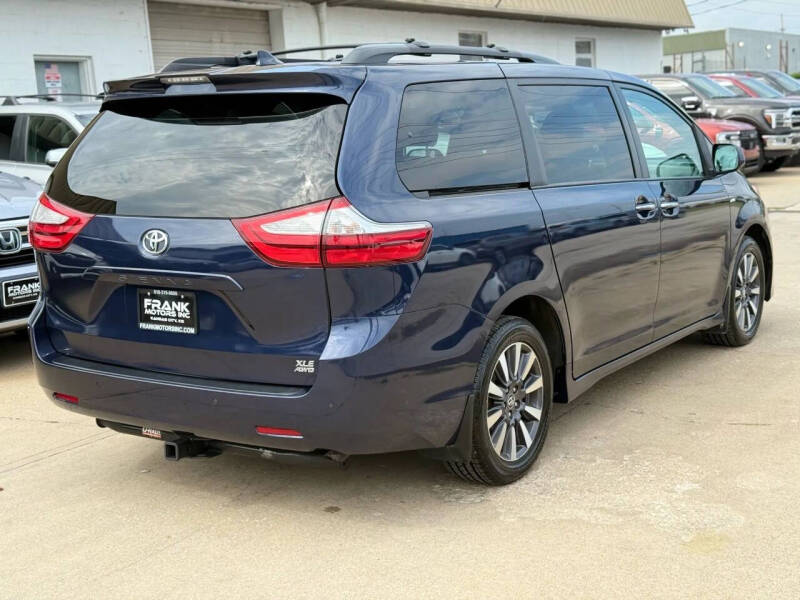 2019 Toyota Sienna XLE Premium 7-Passenger