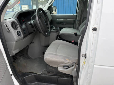 2010 Ford E-Series E-350 SD XL