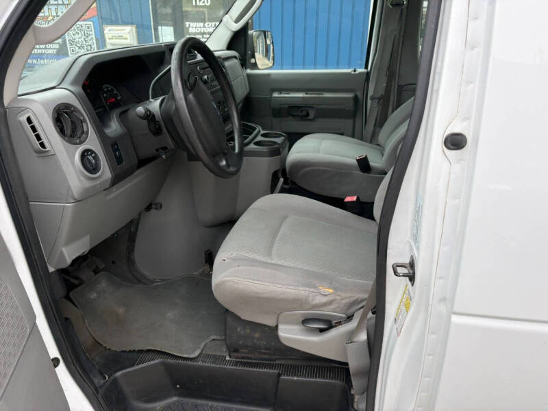 2010 Ford E-Series E-350 SD XL