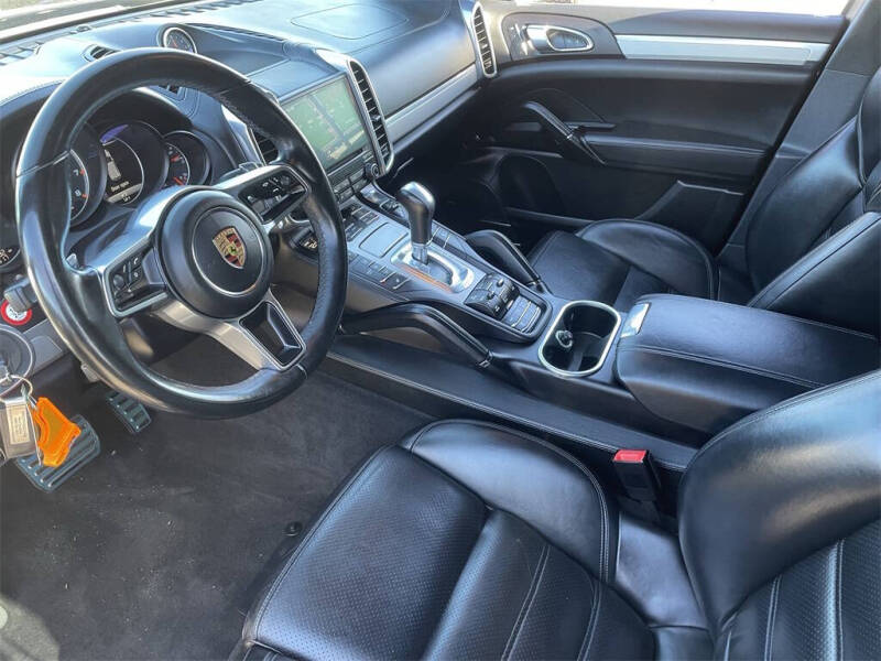 2018 Porsche Cayenne Turbo