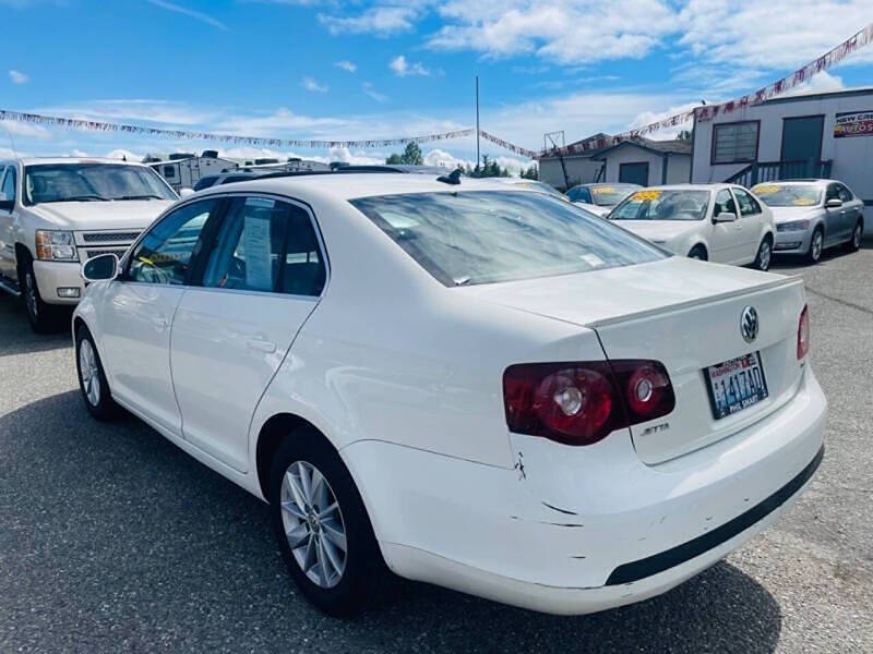 2009 Volkswagen Jetta for sale at New Creation Auto Sales in Everett, WA